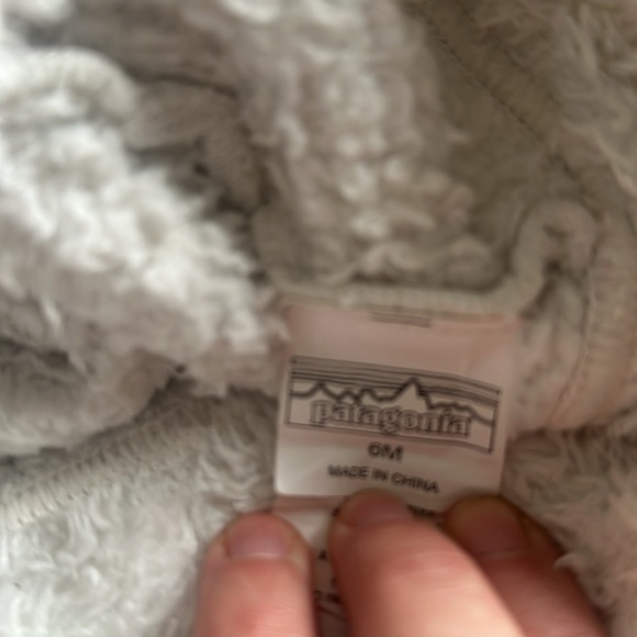 6M Patagonia Hat - Picture 2 of 3